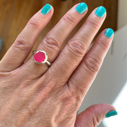 Button Ring - Sterling Silver & Hot Pink Resin (Size P) (R306)