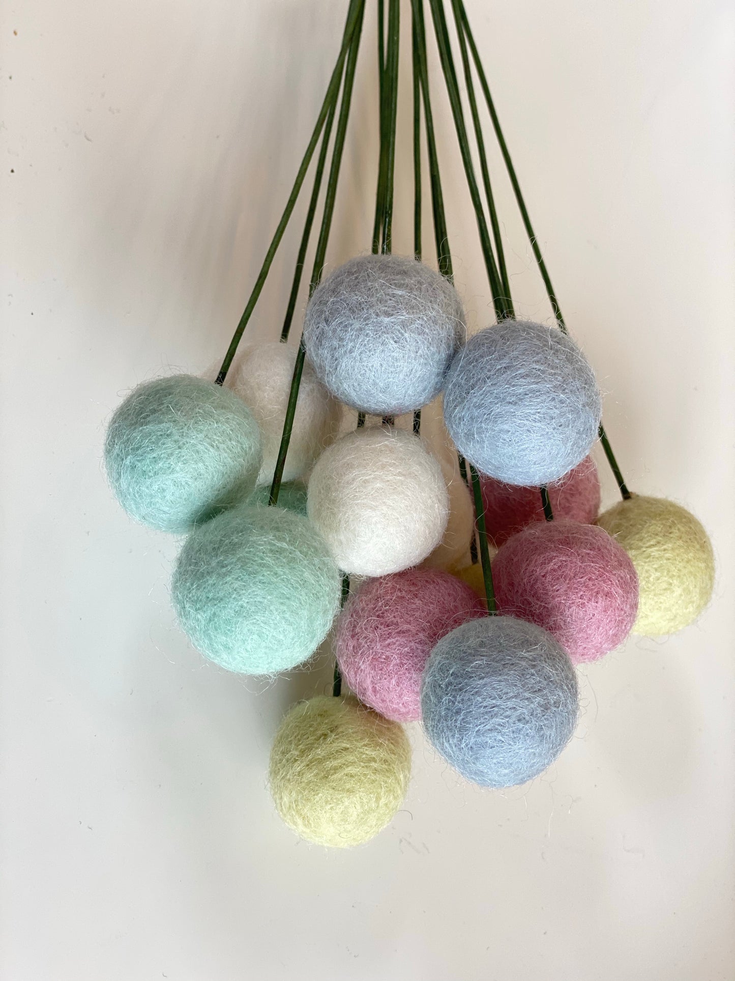 Pom-Pom Flower Singles