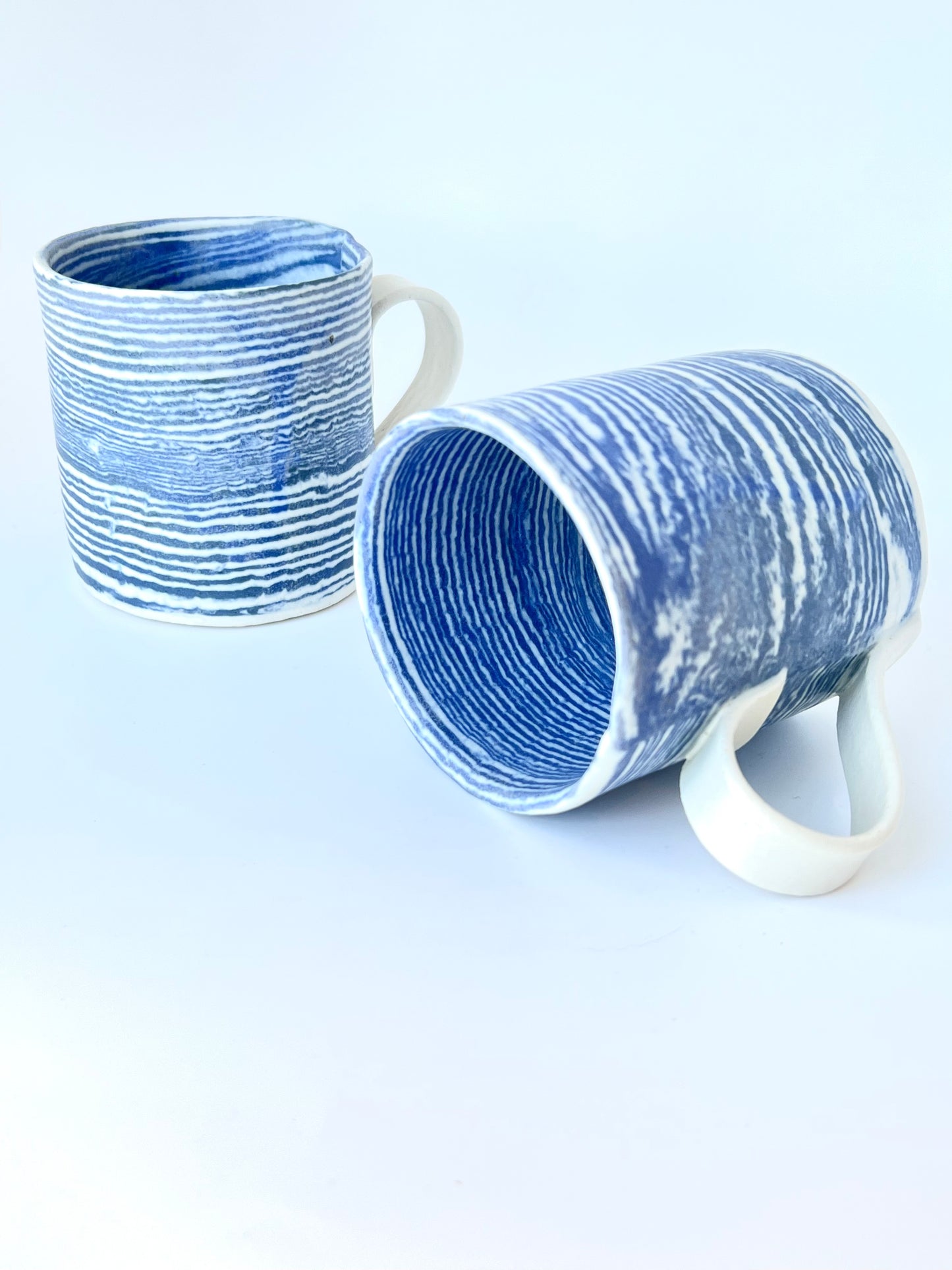 Ceramic Nerikomi Mug - Large - Dark Blue (skinny stripes)