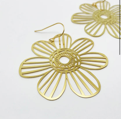 BIG flower earrings in gold