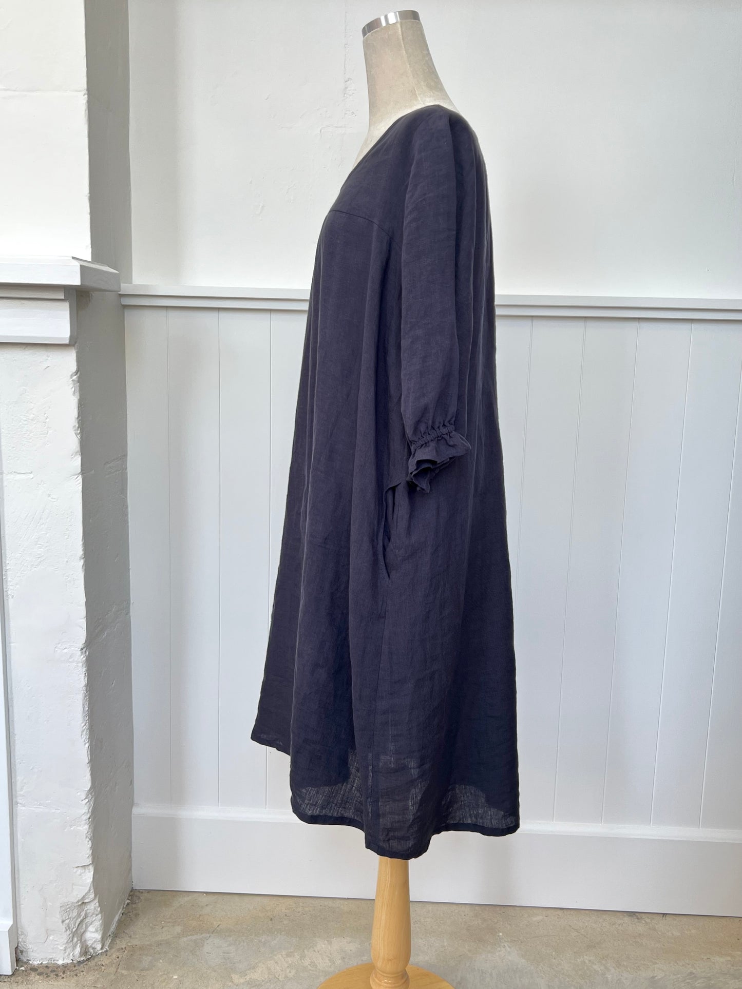 "Phoebe" Dress - Navy Linen